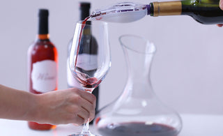 Decanting vs Aerating: Which Method is Best for Enhancing Your Wine?